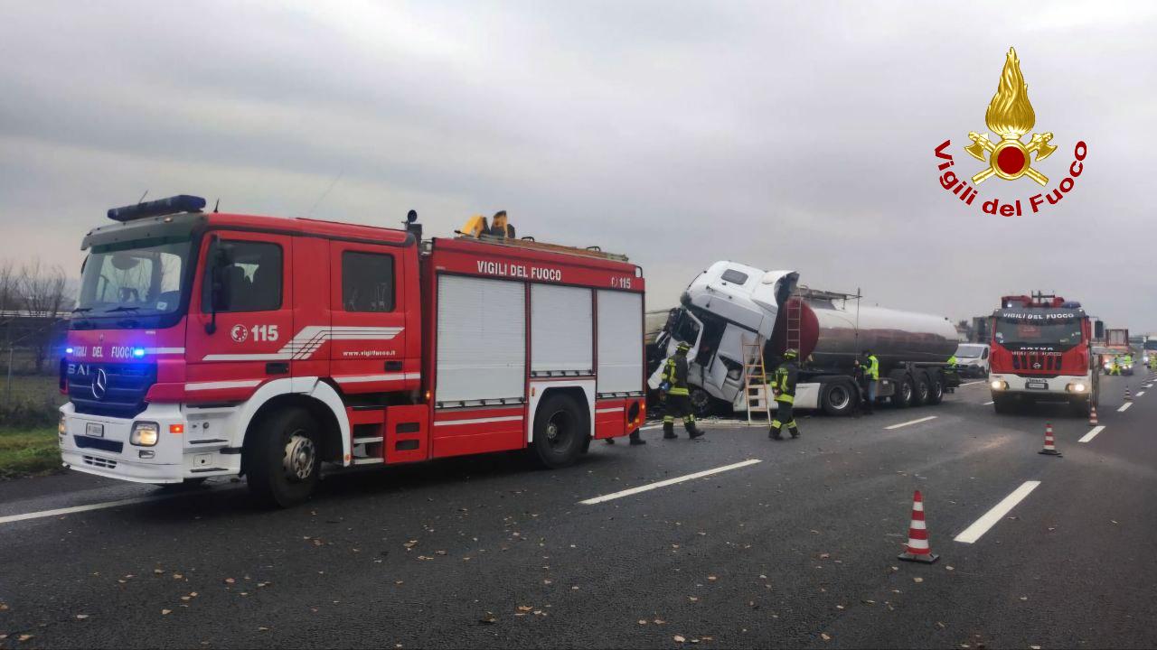 Incidente Autostrada A A Cesena Morto Operaio Di Anas Nel