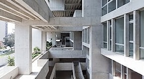 Lima: il gigante di cemento eletto edificio più bello del mondo