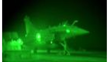 Iraq: il decollo dei jet francesi contro Mosul