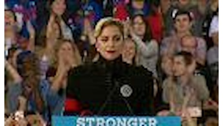Usa 2016, Lady Gaga con Hillary: Una donna presidente, non l'avrei mai creduto