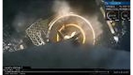 SpaceX, un centro perfetto: il razzo decolla e poi atterra sulla piattaforma
