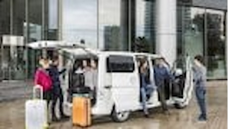 Nissan ci crede: mobilità elettrica per i taxi italiani