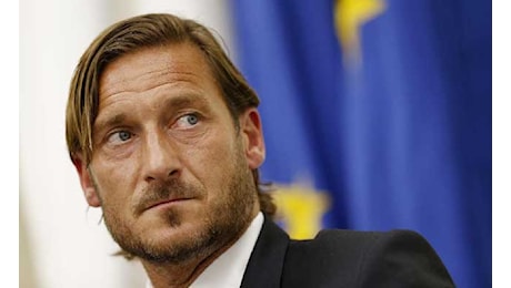 Totti boom: De Rossi è un parafulmine, rischia la fine di Mourinho. La verità su Dybala