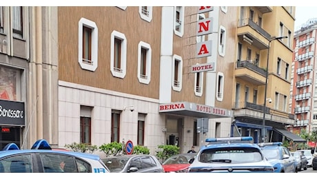 Detenuto in permesso di lavoro accoltella collega a Milano, era stato condannato per femminicidio