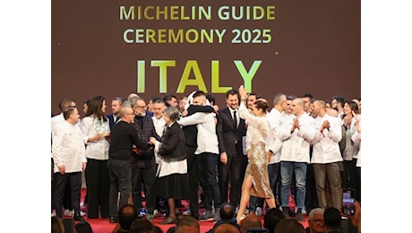 Viganò: Stelle Michelin 2025, chef brianzolo ne tiene tre, il Lecchese non ne ha più nessuna