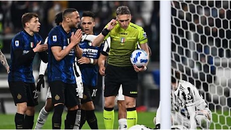 Clamoroso, il Barcellona fa la fine della Juve con loro e scoppia la polemica tra i tifosi