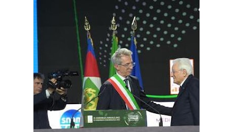 Mattarella: I Comuni sono la base della democrazia italiana, la prima linea delle istituzioni della Repubblica