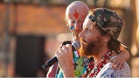 Le reazioni alla morte di Sammy Basso, Jovanotti: «Con te ai miei concerti era sempre una festa». Meloni: «Esempio straordinario di coraggio»