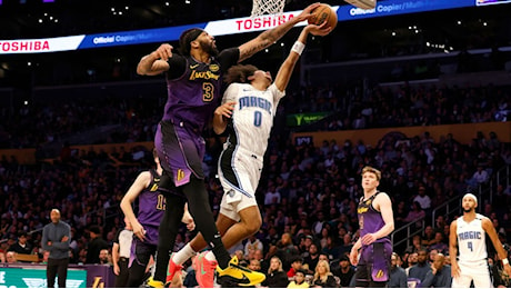 Nba: i Magic beffano i Lakers, va ko anche Minnesota