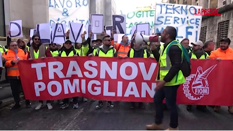 VIDEO Stellantis, Trasnova in piazza a Roma contro i licenziamenti