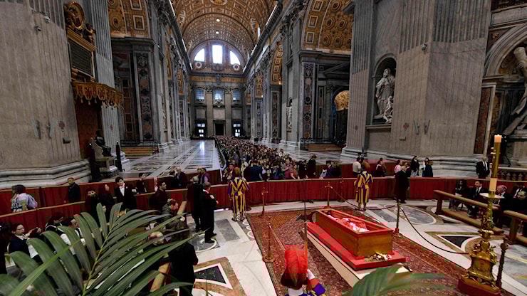 Attese 200mila persone per i funerali di Papa Francesco. Trump: “A Roma vorrei incontrare i leader” - La Stampa