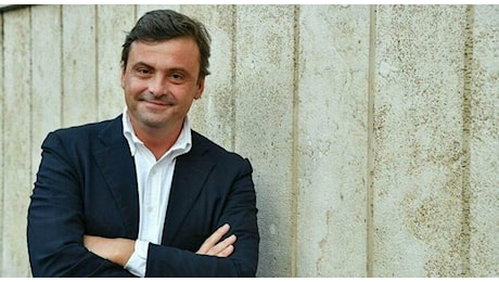 Calenda: «Da Torino vogliamo impegni non promesse o passerelle». Chiesta l'audizione dell'ad