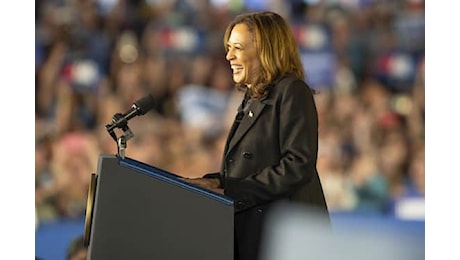 Elezioni Usa, il sondaggio Fox News: Harris in vantaggio su Trump di due punti percentuali