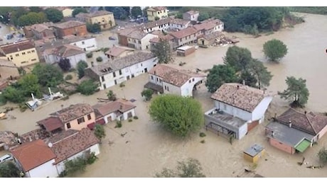 L’Italia va a bagno la politica è assente