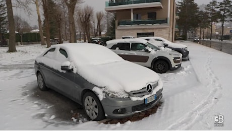 Cronaca meteo diretta - Abruzzo. Neve in Appennino: la neve imbianca Castel di Sangro a 800 mt - Video