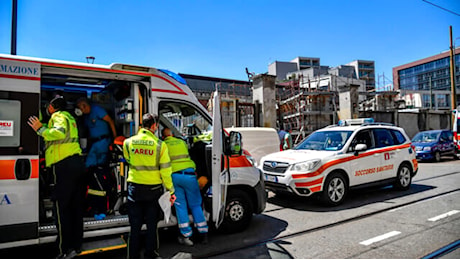 Genova, Operaio precipita nel vano ascensore e va in arresto cardiaco