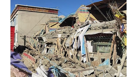 Violento terremoto in Tibet, cento vittime. Al via la macchina dei soccorsi