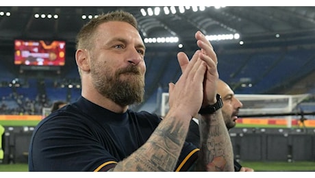 De Rossi ammette: “Trigoria è casa mia, un giorno ci tornerò. L’esonero? Fa parte del mestiere”