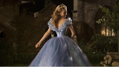 Cenerentola, il film con Lily James e Cate Blanchett stasera su Rai 1