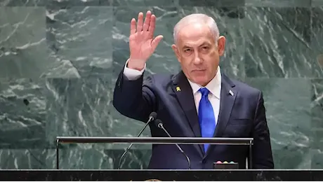 L’Idf colpisce Beirut, Netanyahu l’Onu: «È solo una palude antisemita»