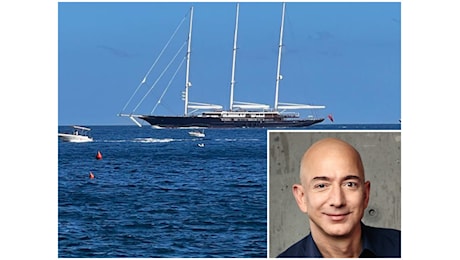 Riecco il Koru nel mare della Costiera, Jeff Bezos sbarca per un drink al Caruso di Ravello
