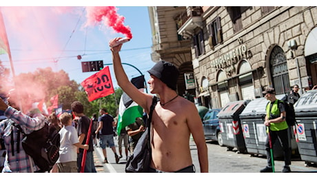 Pro-Palestina a Roma, intifada in piazza: 19 già in questura. Non ci fanno arrivare