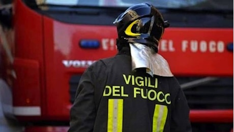 Foggia, vigili del fuoco travolti dall’acqua durante un soccorso: recuperato il corpo di un pompiere