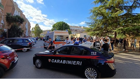 Sparatoria a Crotone. Un poliziotto uccide un uomo e rischia il linciaggio