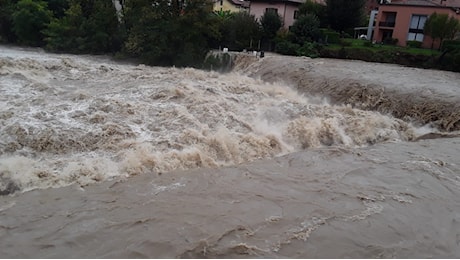 Maltempo, migliora la situazione fiumi nel Mantovano: si aspetta la piena del Po