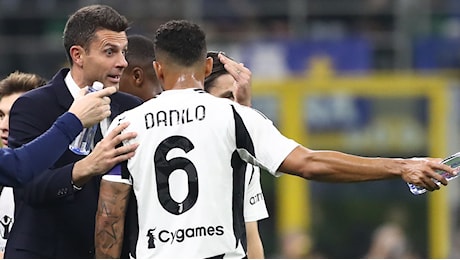 Chi gioca in difesa nella Juventus senza Savona: da Danilo a Rouhi, scelte quasi obbligate