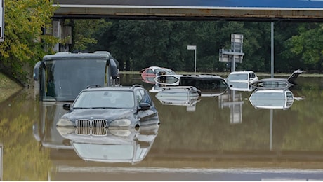 Il meteorologo Carlo Cacciamani: “Così tante alluvioni in Emilia-Romagna per il mare caldo e lo scudo degli Appennini”