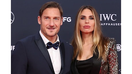 Ilary Blasi denuncia Totti per abbandono di minore lex calciatore risponde