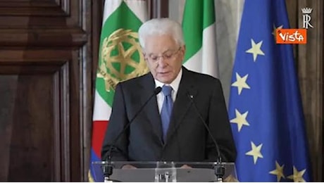 Mattarella: Grazie alla ricerca il cancro non è più un male incurabile