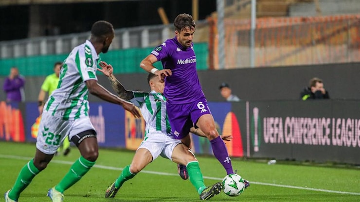 Fiorentina-Betis Siviglia 2-1: doppietta di Gosens. Kean sfiora il tris / Diretta - Quotidiano Sportivo Fiorentina-Betis Siviglia 2-1: doppietta di Gosens. Kean sfiora il tris / Diretta - Quotidiano Sportivo