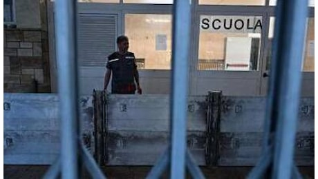 Bambini bloccati a scuola per il maltempo, “situazione grave”