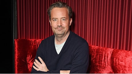 Matthew Perry, il medico si dichiara colpevole al processo per la morte della star di Friends