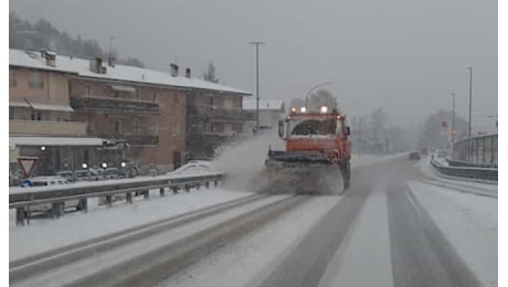 PROVINCIA AUTONOMA TRENTO * MALTEMPO: «MEZZI DI SGOMBERO NEVE IN AZIONE SUI PASSI, RIMOSSE ALCUNE PIANTE CADUTE SULLA SS 47»