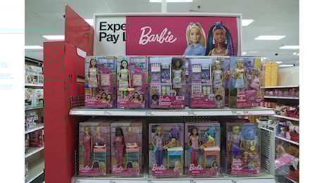 I dazi di Trump colpiscono anche Barbie: Mattel alza i prezzi
