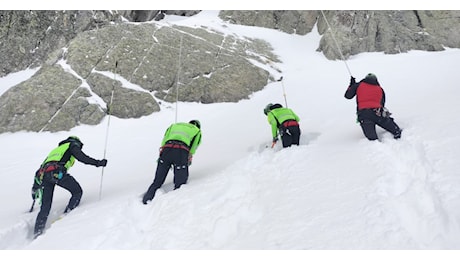 Ritrovato il corpo senza vita di uno dei due alpinisti dispersi dal 1° gennaio sull'Adamello