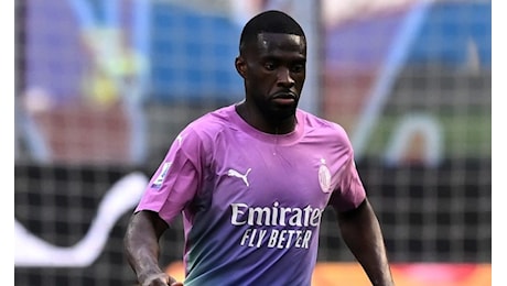 Tomori Milan, prima offerta della Juve per l’inglese! Sul piatto quella proposta, smentite i loro nomi come contropartite