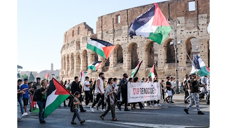 Il Tar conferma lo stop al corteo. E la Comunità palestinese si sfila