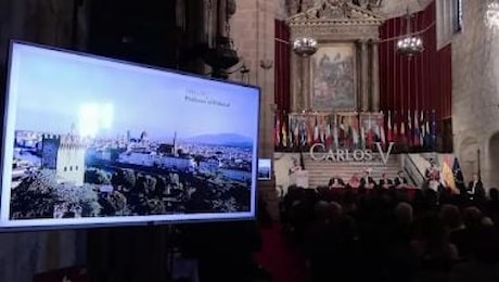 Mario Draghi premiato in Spagna da Re Felipe VI, a lui il Premio Europeo Carlo V