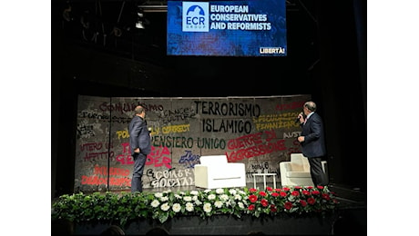 E La Russa riabbatte il Muro di Berlino nel 35° anniversario