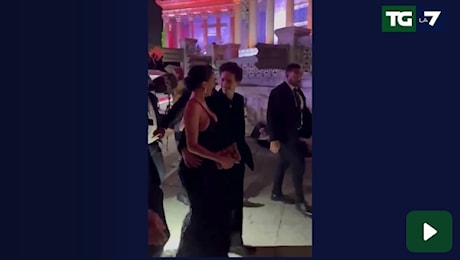 Timothée Chalamet, il video dell'arrivo a Roma con Kylie Jenner per il David di Donatello