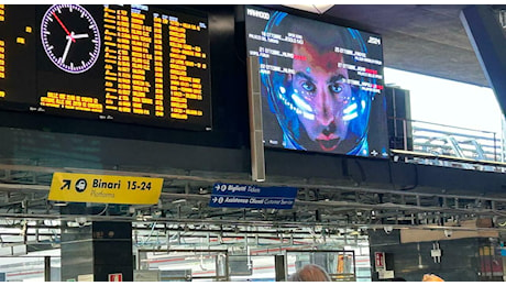 Sciopero treni 13 ottobre, centinaia in attesa a Napoli Centrale: giornata da incubo per turisti e pendolari