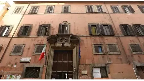 Studenti e prof. del Virgilio in piazza contro l’occupazione, “vogliamo tornare a scuola”