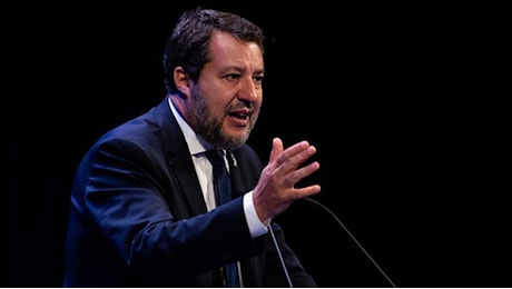 Salvini convoca i sindacati per ridurre lo sciopero a 4 ore. Cgil e Uil: “È un diktat, diciamo no”