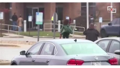 Usa, sparatoria in una scuola in Wisconsin, 2 morti e 5 feriti, suicida la killer, una studentessa 15enne - VIDEO