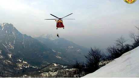 Tre ragazzi bloccati su una parete delle Dolomiti nella notte di Capodanno