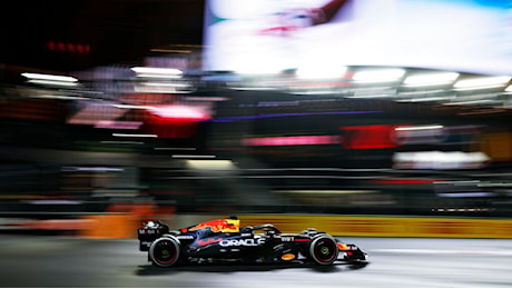 Formula 1, Russell vince a Las Vegas e Verstappen diventa campione del mondo